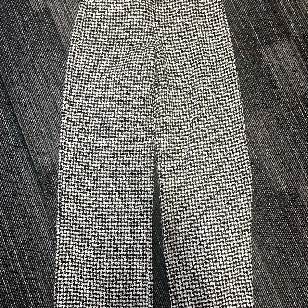 Zara NWT textured straight leg pants